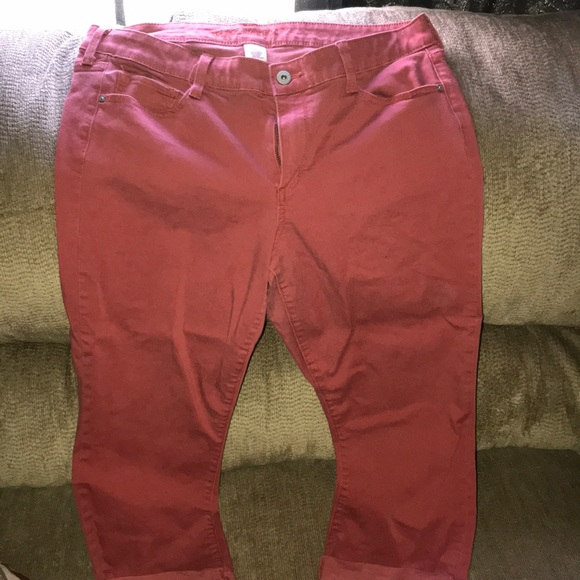 Capris - Picture 3 of 3